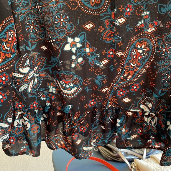 Black Paisley Ruffle Top - Picture 2 of 4
